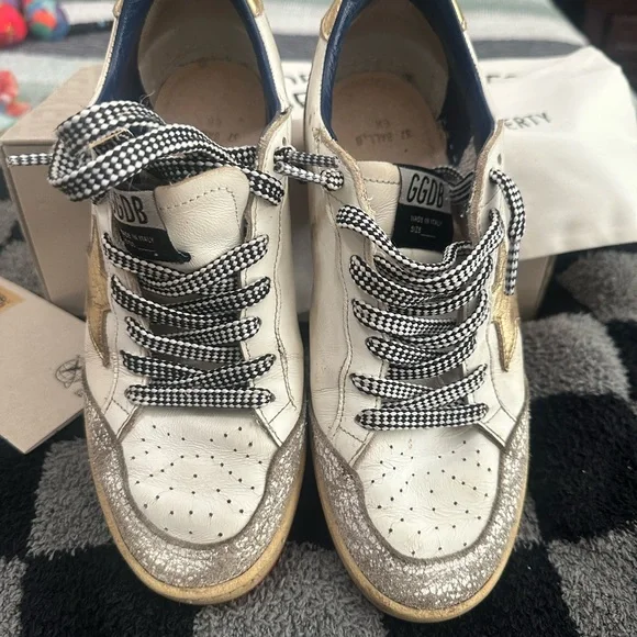 Golden Goose BallStar Sneakers with Gold Star and red bottoms size 37 - Picture 10 of 12